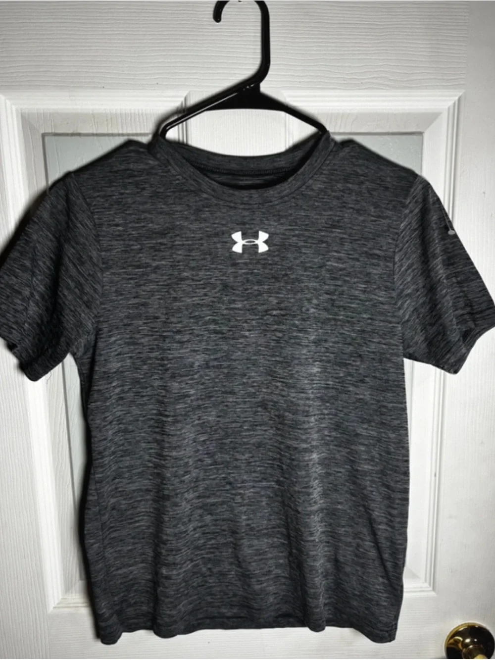 Under Armour boys Gray Heather Performance T-Shirt